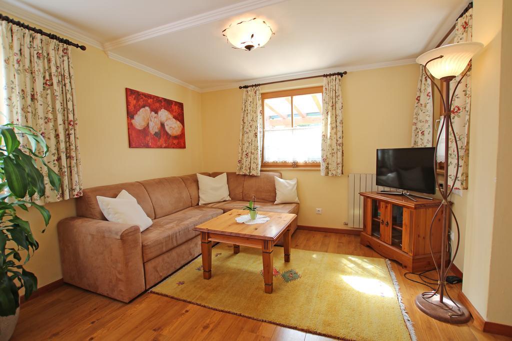 Ferienwohnung Apart Raetia Pfunds Exterior foto